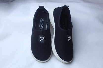 Women black Slip-on Sneaker